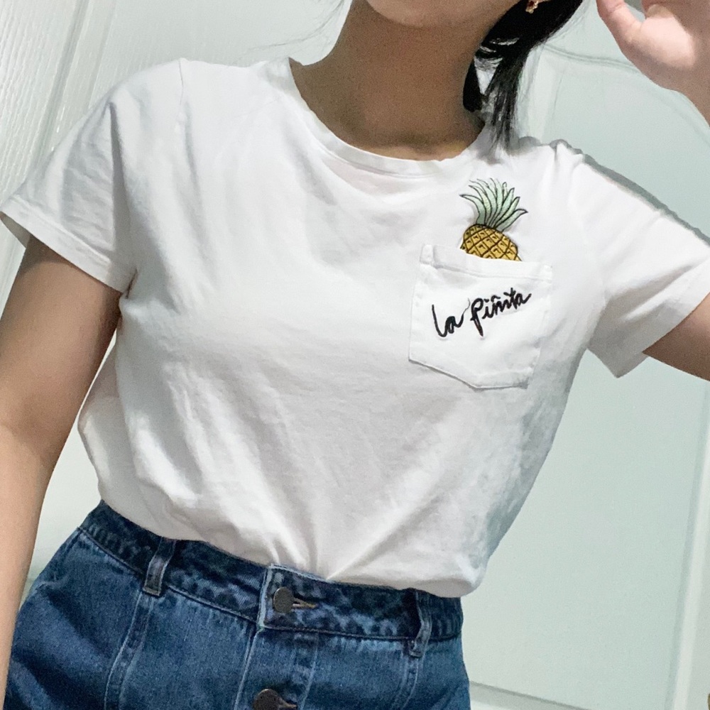 White H&M 'La Piñita' Pineapple Pocket Tee